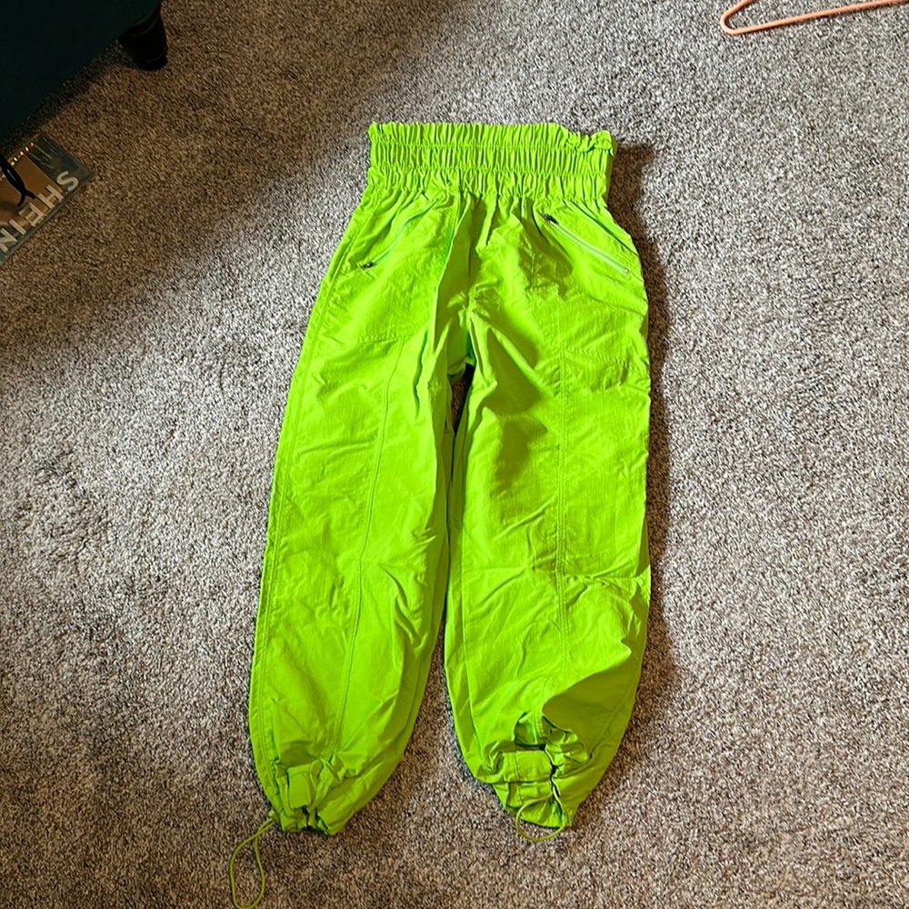 Brand new. Cargo pants